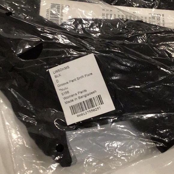 E - Lululemon Groove Pant Flare Super High-Rise *Nulu
Black - Picture 6 of 6